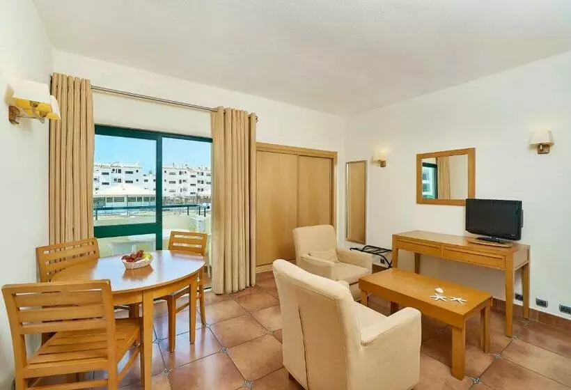 Standard-studio Parveke, Oceanus Apart