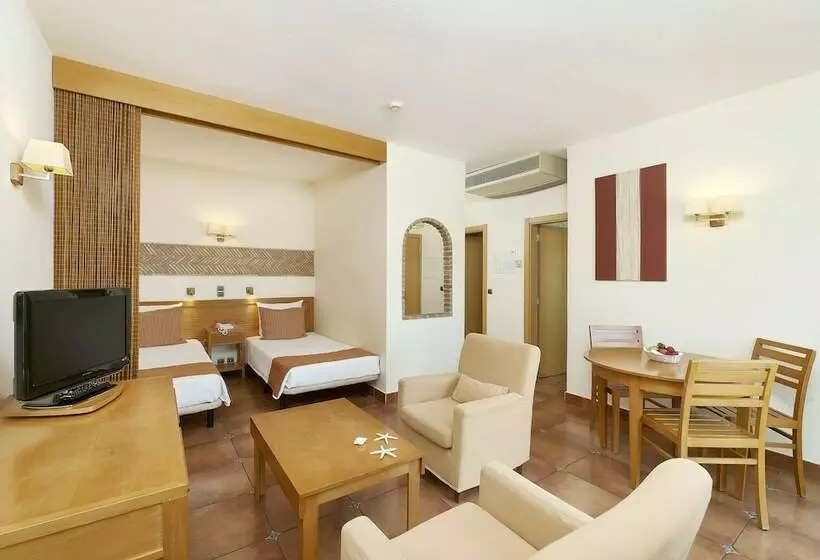 Classic-studio, Oceanus Apart