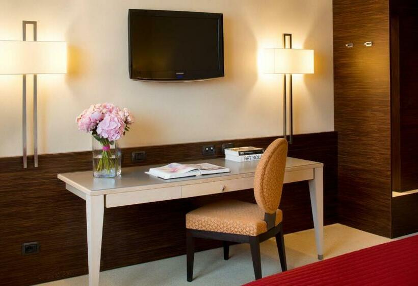 غرفة قياسية, Starhotels Grand Milan