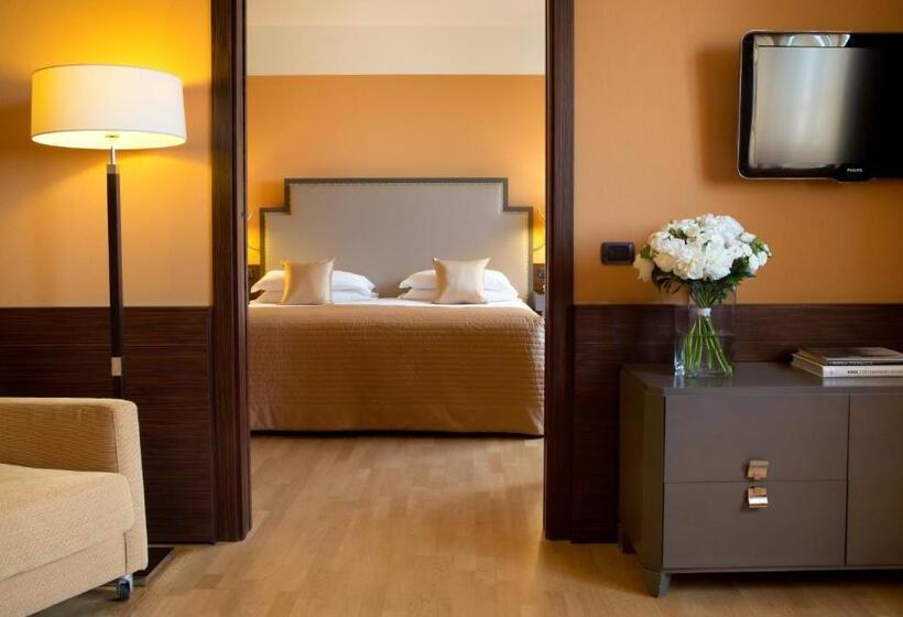 غرفة عائلية, Starhotels Grand Milan