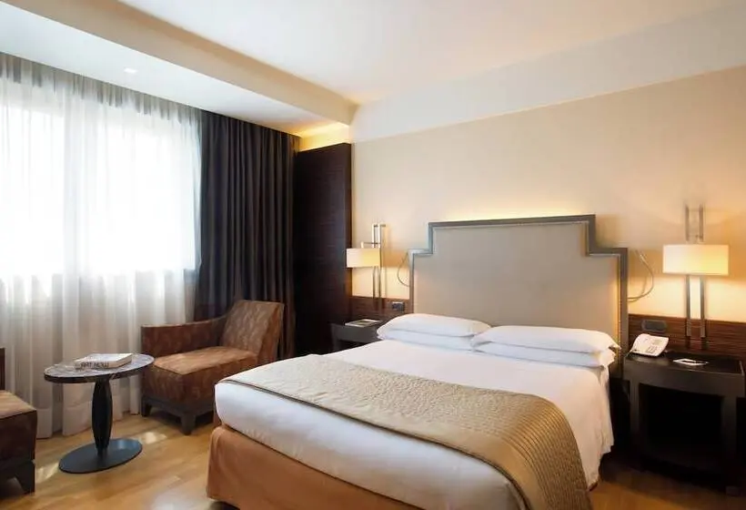 Superior-huone, Starhotels Grand Milan