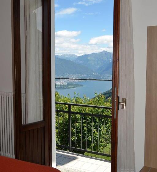 Номер Стандарт Вид на Горы, Albergo Diana
