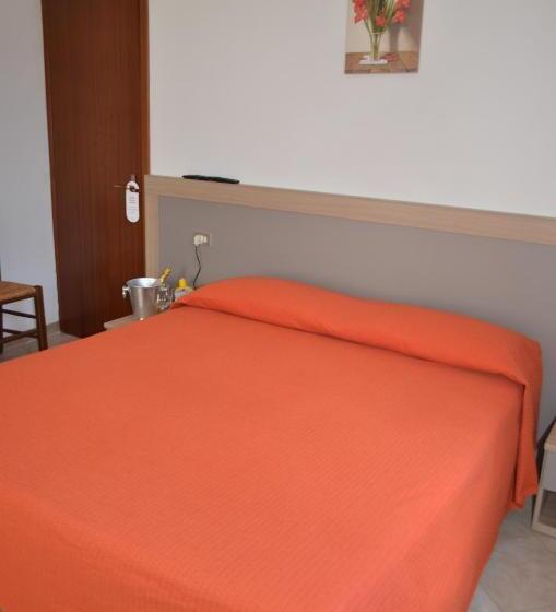 Номер Стандарт Вид на Горы, Albergo Diana