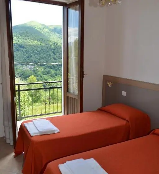 スタンダード４人部屋, Albergo Diana