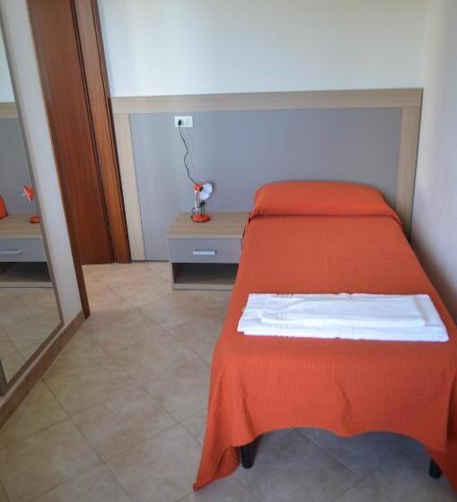 Номер Стандарт Трехместный, Albergo Diana