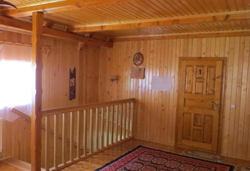 اتاق استاندارد سه نفره, Pensiunea Poiana De Vis
