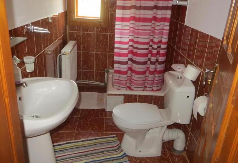 Трехместный Номер Стандарт с Балконом, Pensiunea Poiana De Vis