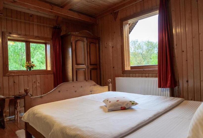 Номер Стандарт с Балконом, Pensiunea Poiana De Vis