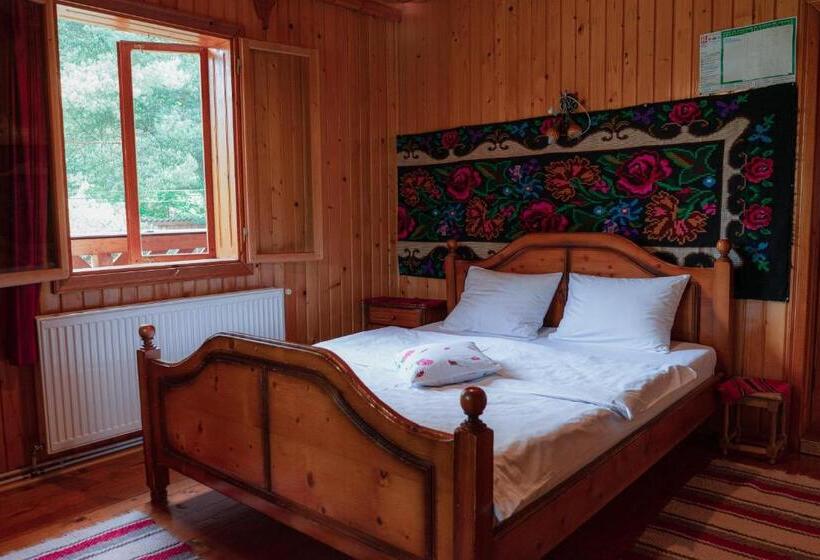 Номер Стандарт с Балконом, Pensiunea Poiana De Vis