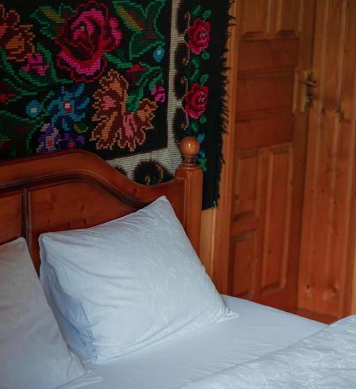 Номер Стандарт с Балконом, Pensiunea Poiana De Vis