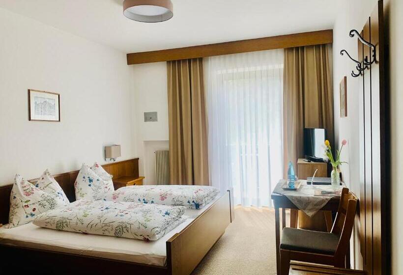 חדר סטנדרט עם מרפסת, Tannerhof Bed & Breakfast