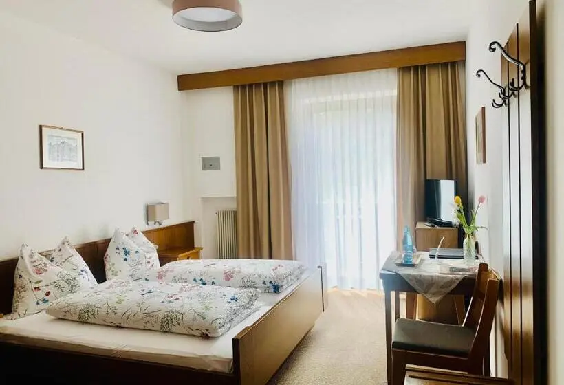 バルコニー付きスタンダードルーム, Tannerhof Bed & Breakfast