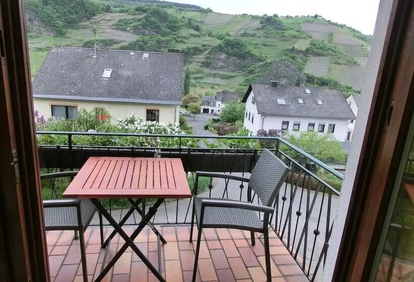 コンフォートルーム, Ferienweingut Hirschen Schulstraße
