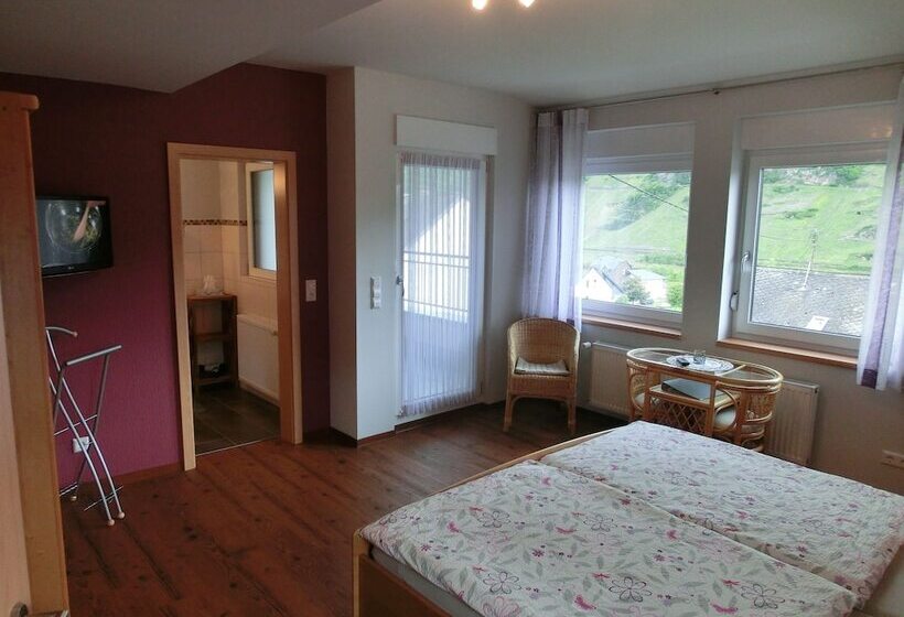 Quarto Comfort, Ferienweingut Hirschen Schulstraße