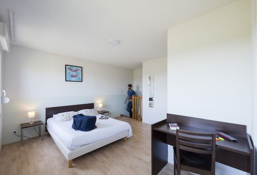 Апартаменты 1 Спальня, Garden & City Clermont Ferrand   Gerzat