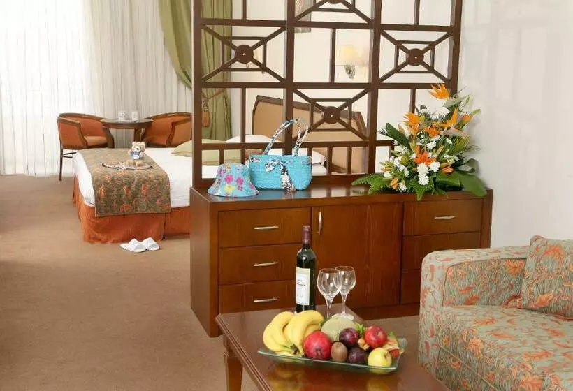 スイート（家族用）, Aquamare Beach Hotel & Spa