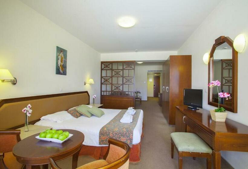 Family Suite, Aquamare Beach Hotel & Spa