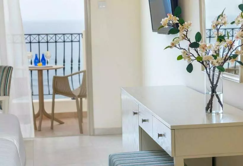 オーシャンビュースーペリアールーム, Aquamare Beach Hotel & Spa