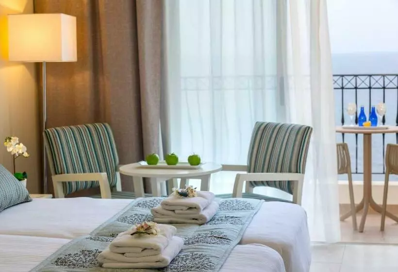オーシャンビュースーペリアールーム, Aquamare Beach Hotel & Spa