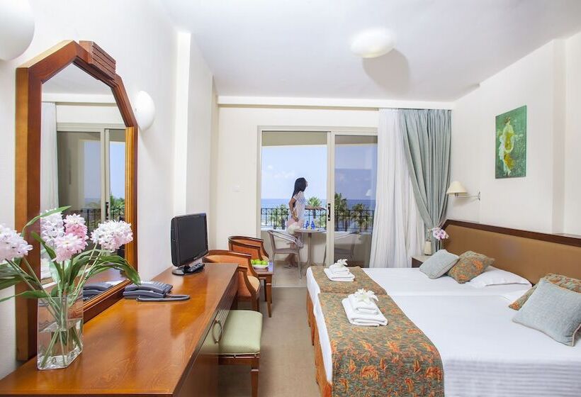 オーシャンビュースタンダードルーム, Aquamare Beach Hotel & Spa