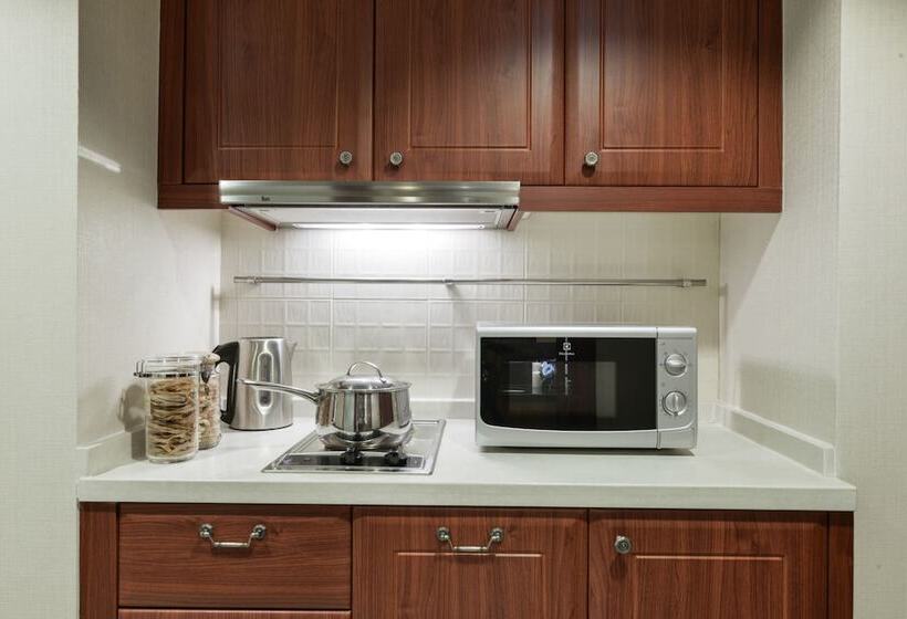 Quarto Deluxe, Centre Point Sukhumvit Thong Lo