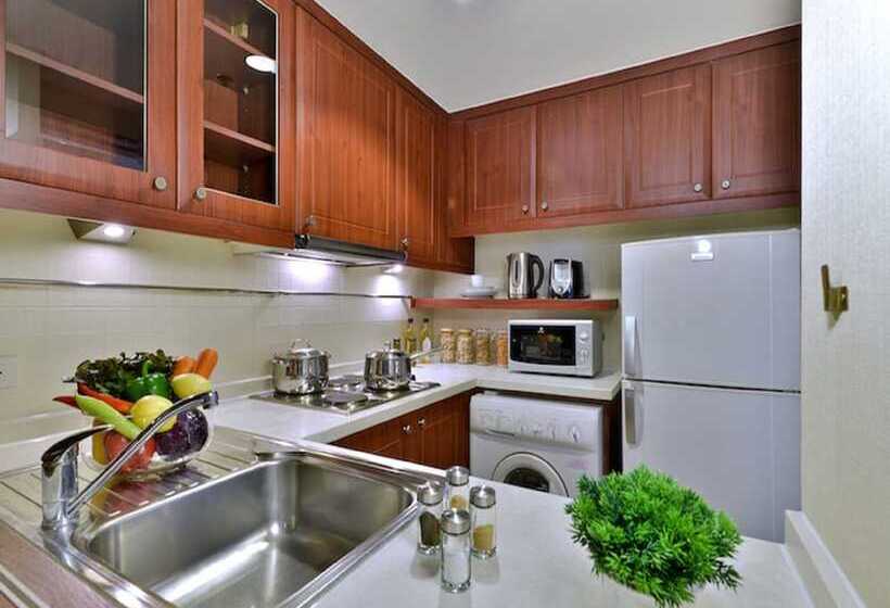 سوئیت مدیریتی 2 خوابه, Centre Point Sukhumvit  Thong Lo