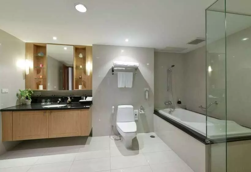 سوئیت مدیریتی 2 خوابه, Centre Point Sukhumvit  Thong Lo