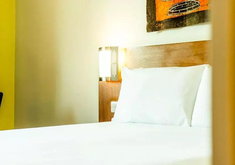 スタンダードルーム, Chessington Safari Hotel