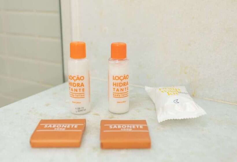 带海景的带双人床的标准间, Golden Tulip Macae