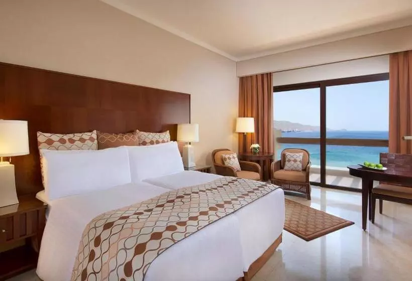 Club Room King Bed, Intercontinental Aqaba, An Ihg