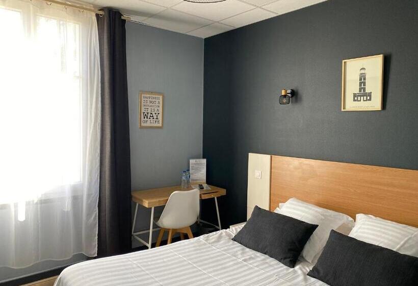 جناح عائلي, La Reserve De Brive