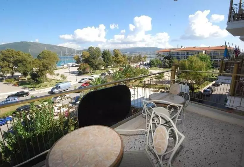 سوئیت خانواده 2 خوابه, Lefkas