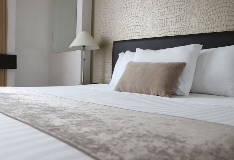 חדר סופריור, Meson Ejecutivo Guadalajara Minerva  Av Mexico