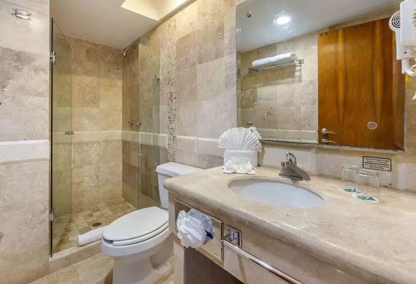 اتاق استاندارد با 2 تخت دوبل, Quality Inn Mazatlan