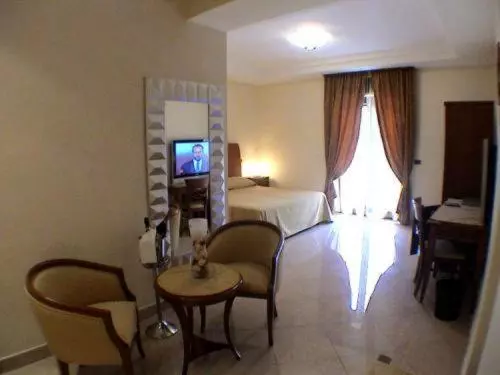 سوییت جونیور, Ranch Palace