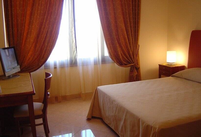 اتاق استاندارد چهار تخته, Ranch Palace