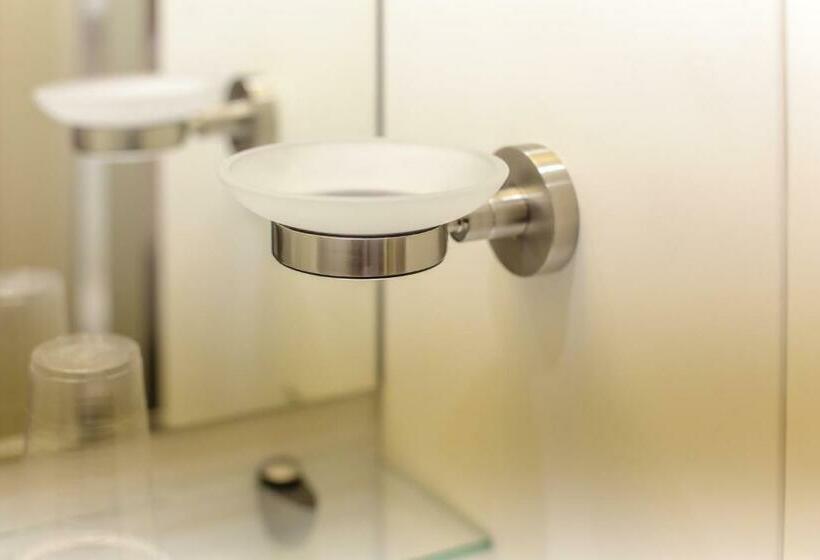 プレステージルーム, Reseda