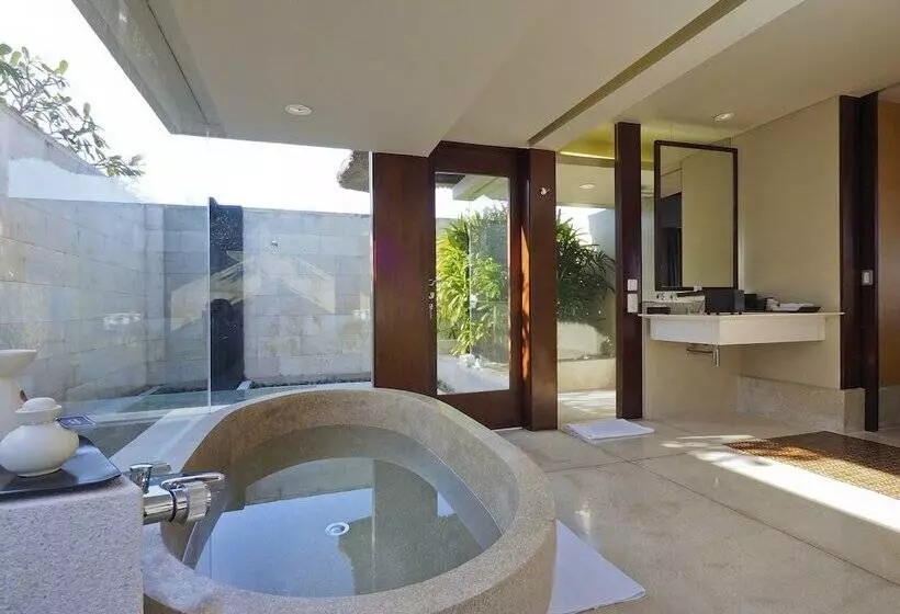 2 Bedroom Apartment with Pool, The Bale Nusa Dua By Lifestyleretreats