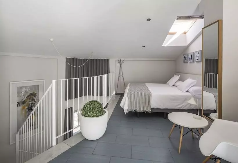 آپارتمان 2 خوابه, Mon Suites Carmen