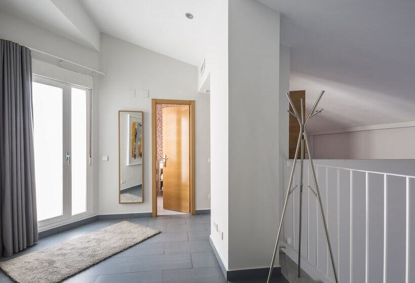 آپارتمان 2 خوابه, Mon Suites Carmen