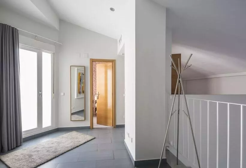 آپارتمان 2 خوابه, Mon Suites Carmen