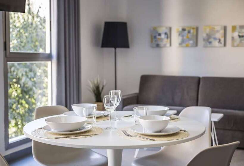 آپارتمان 2 خوابه, Mon Suites Carmen