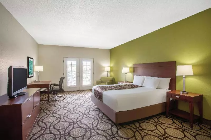 آپارتمان 2 خوابه, Mon Suites Carmen