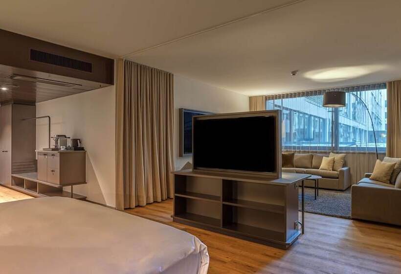 주니어 스위트, Radisson Blu Hotel, Lucerne