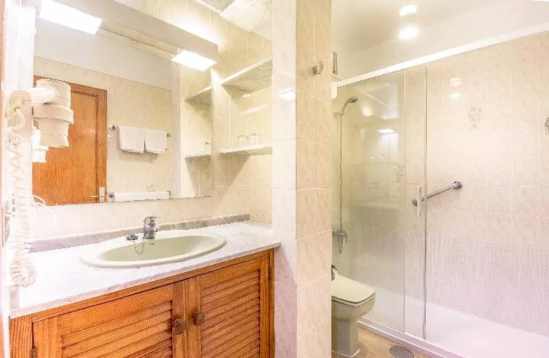 آپارتمان 1 خوابه, Apartamentos Albatros