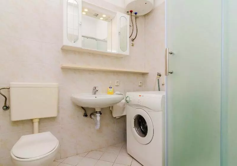آپارتمان 1 خوابه, Apartmani Vulicevic