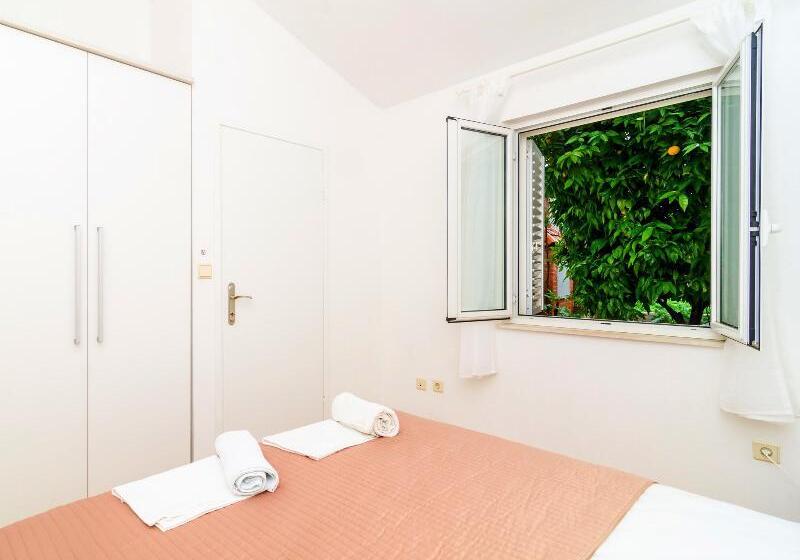 آپارتمان 1 خوابه, Apartmani Vulicevic