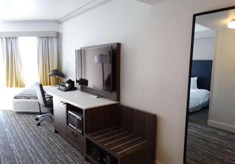 Стандартный Номер Кровать Кинг, Best Western Premier Denver East