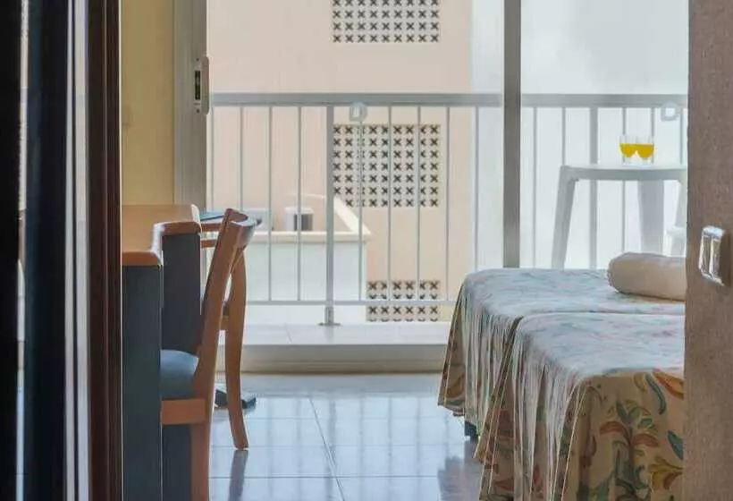 اتاق استاندارد سه نفره, Bluesea Coral Beach