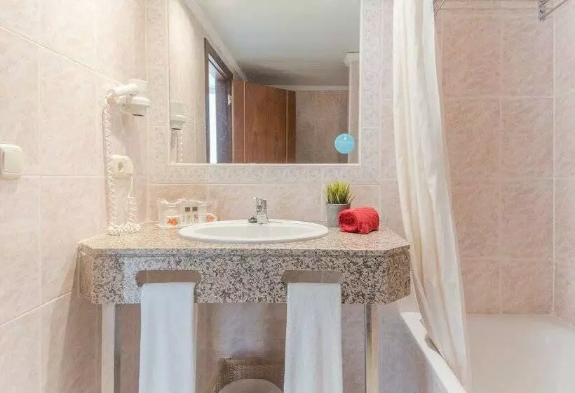 اتاق استاندارد سه نفره, Bluesea Coral Beach